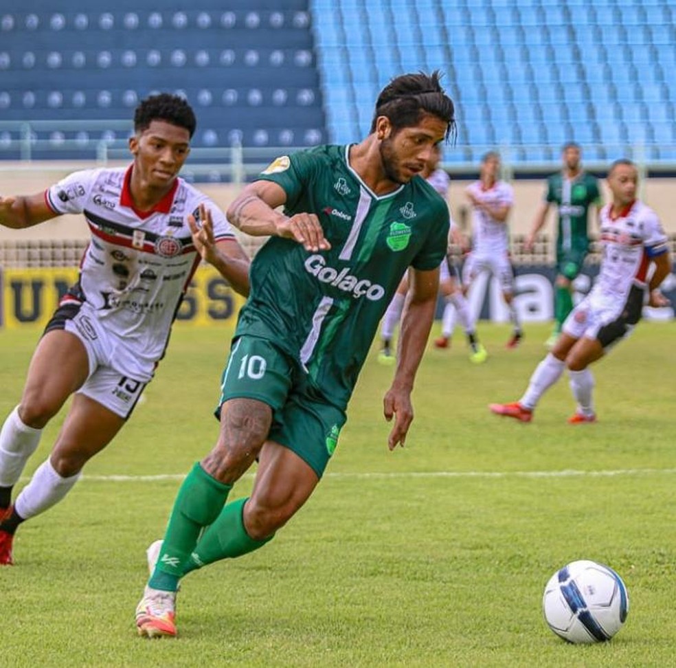 Rendell em sua passagem pelo Floresta — Foto: Divulgação / Floresta