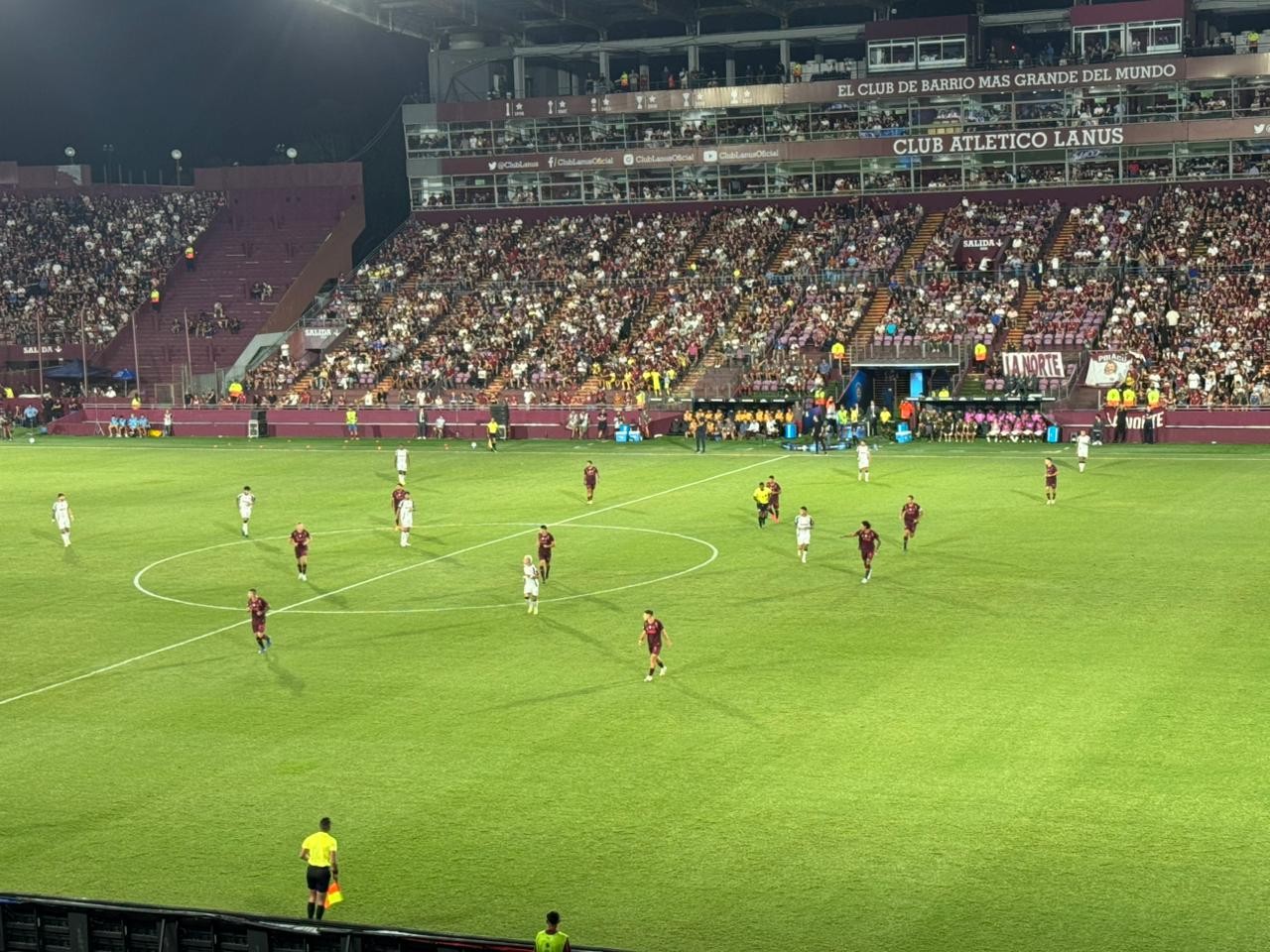 Flamengo: Falta de Intensidade e Erros Cruciais Elevam Pressão no Maracanã