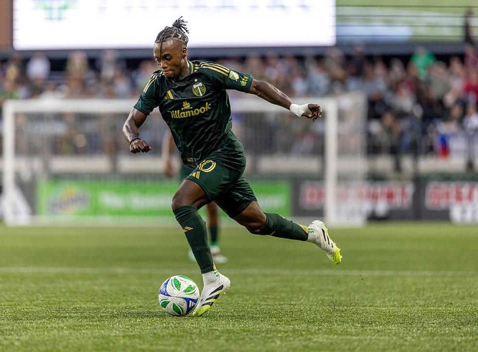 Santiago Moreno em ação pelo Portland Timbers, da MLS — Foto: Tom Hauck/Getty Images