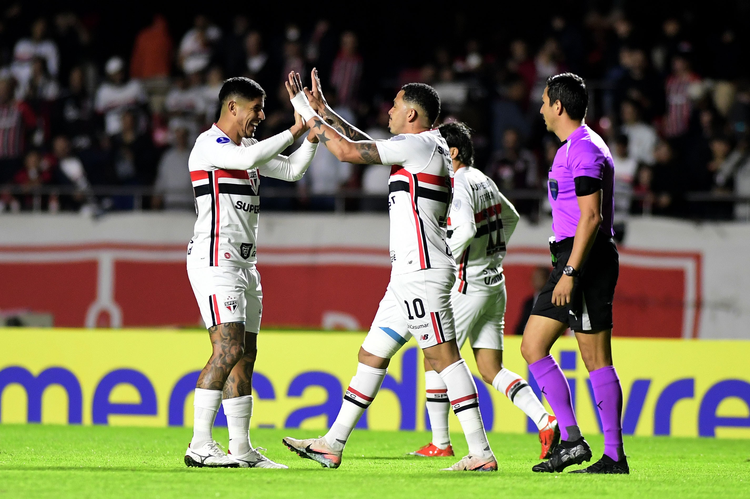 Luciano iguala marca de Ceni e se prova pilar em resgate de confiança de Dorival no São Paulo