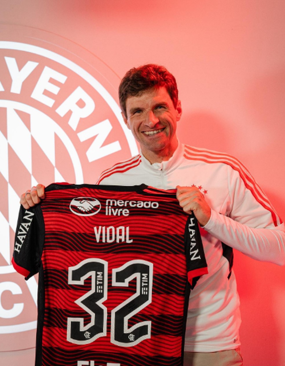 Alemanaです。(22日(水)発送予定) Camisa do 7 a 1, Schweinsteiger próprio, flerte com Podolski