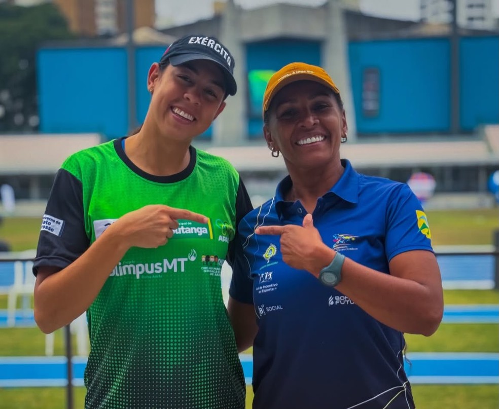 Lissandra Maysa e sua técnica Maria Aparecida — Foto: Arquivo pessoal