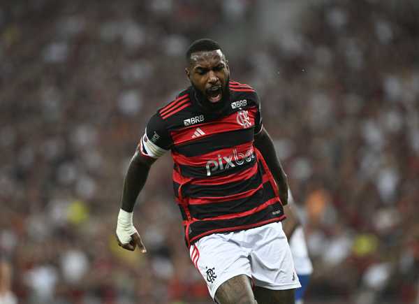 Destaque de Gerson no Empate Entre Flamengo e Vasco: Confira Suas Notas.