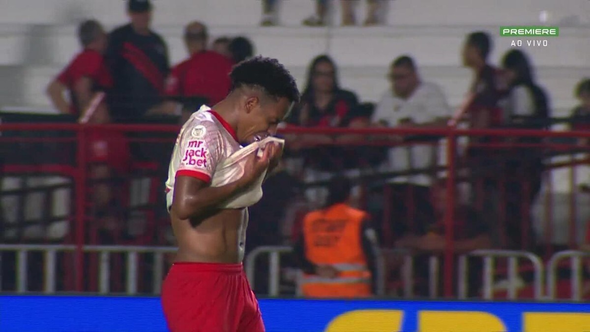 Atuações: Cleiton salva Bragantino de derrota para o lanterna Atlético ...