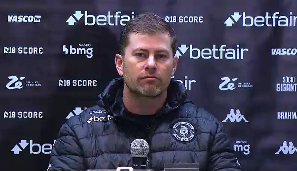 O técnico do Vasco, Rafael Paiva
