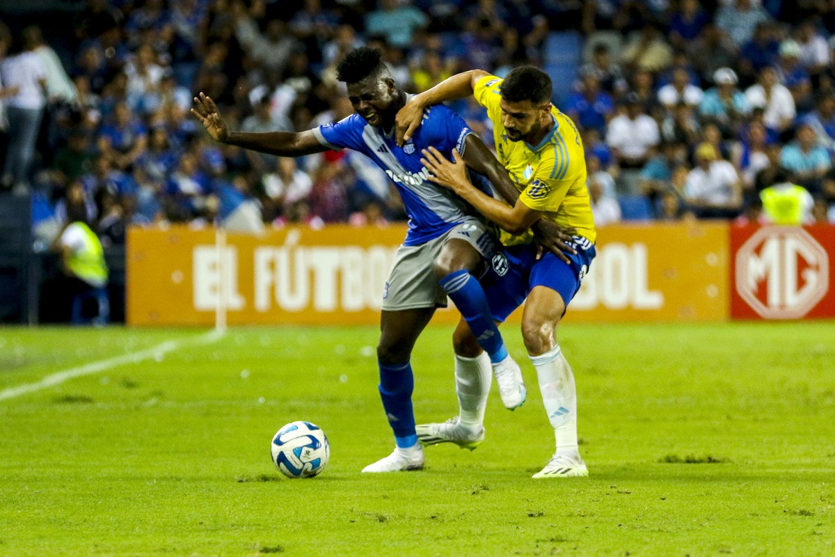 SulAmericana Emelec empata com Sporting Cristal e avança para as