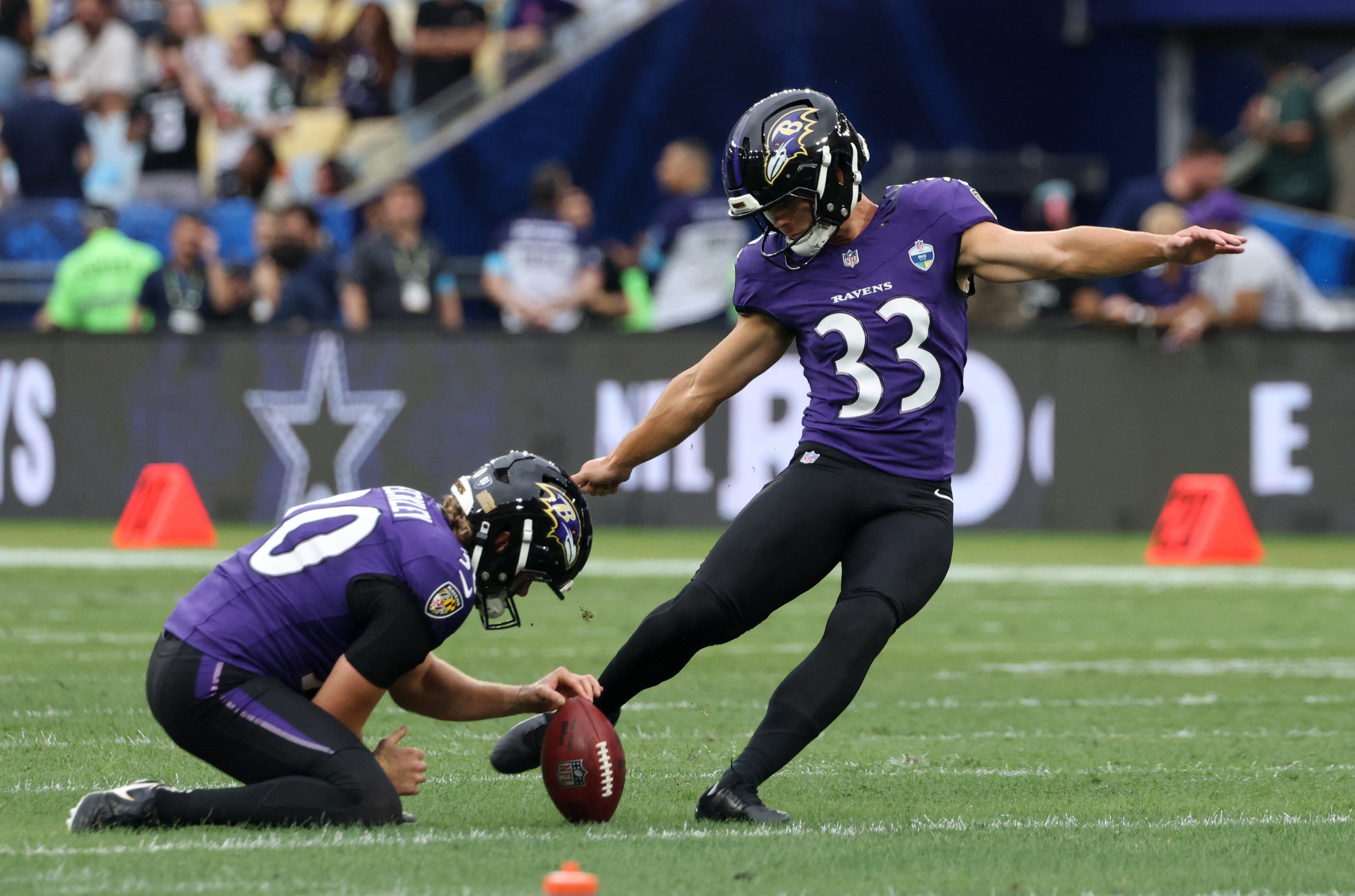 Herói do Rio Game, Tyler Loop ganha prêmio de jogador da semana de conferência da NFL