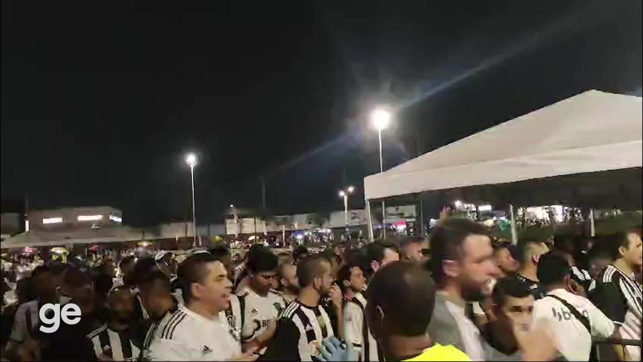 Torcedores do Atlético entram na Arena MRV