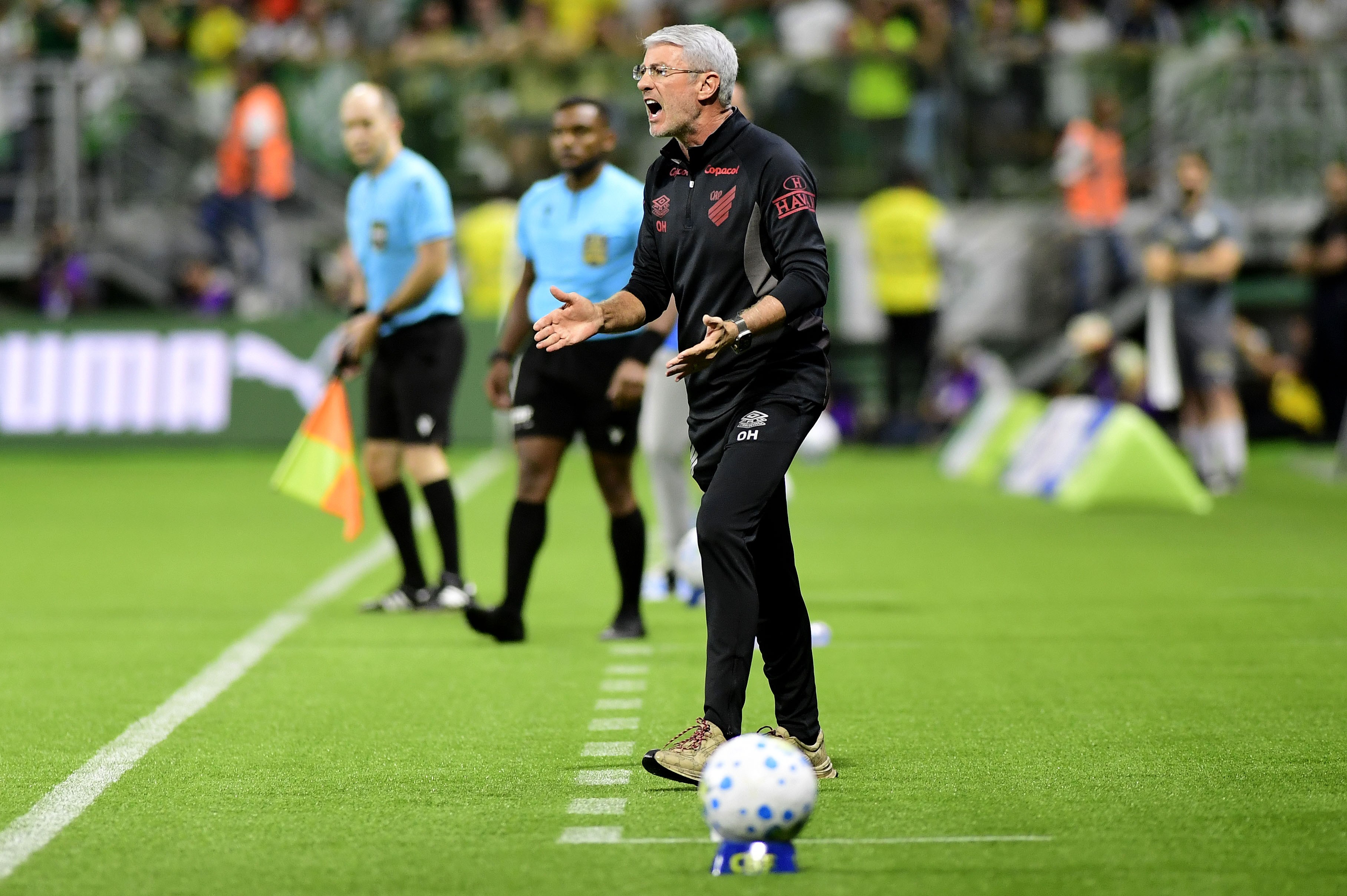 Escalação volta ao centro do debate na temporada