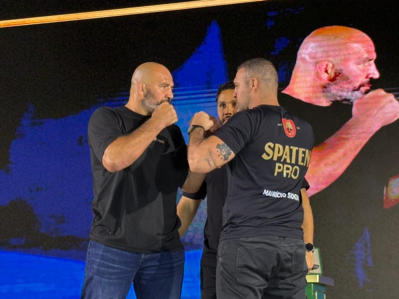 Glover promete "estilo pitbull" de Mike Tyson contra Shogun no Spaten Fight Night