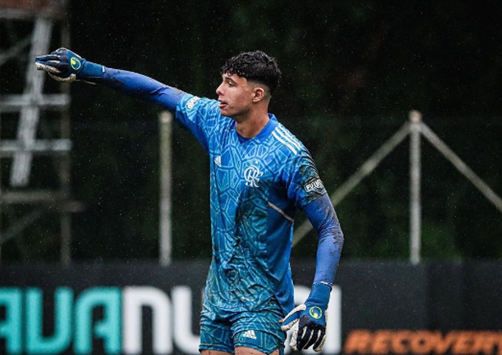 Lucas Fonseca atuando pelo Sub-20 do Flamengo — Foto: Reprodução/Flamengo