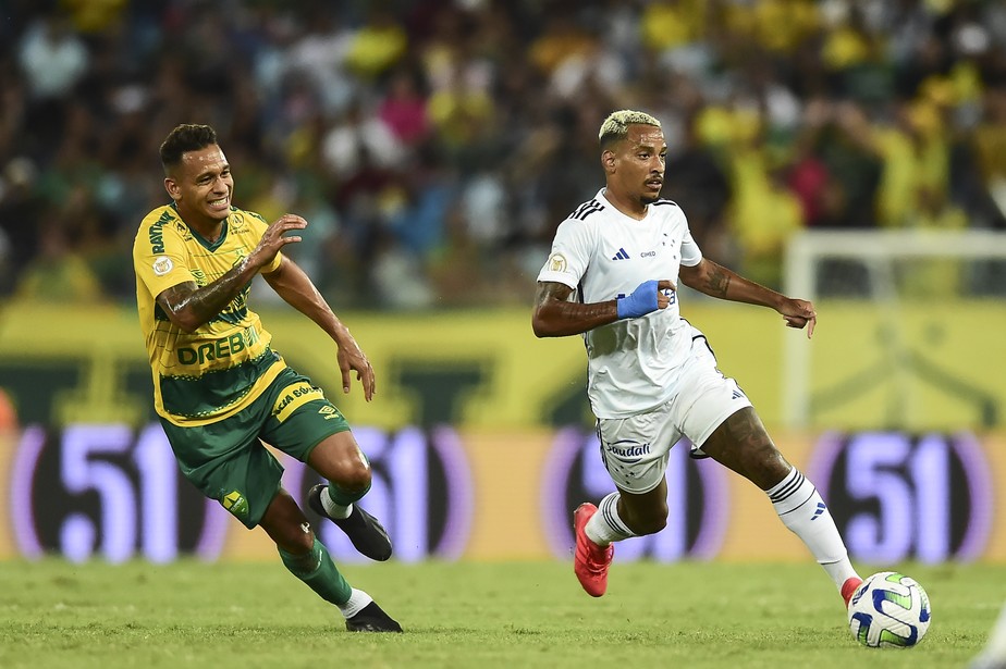Por que o jogo entre Cuiabá x Cruzeiro, pela 26ª rodada do Brasileirão, foi  adiado?