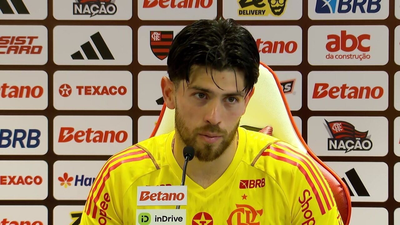 Rossi fala sobre a importância da Libertadores para o Estudiantes após passagem no Flamengo