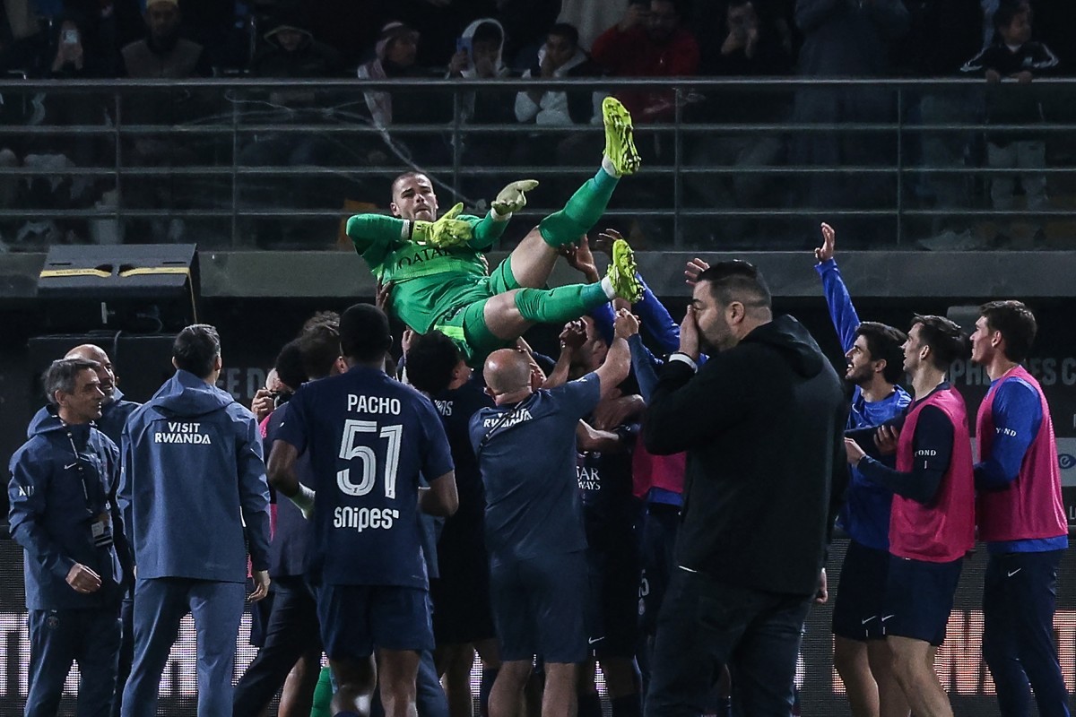 Não é só Safonov! Chevalier pega dois pênaltis, e PSG conquista a Supercopa da França