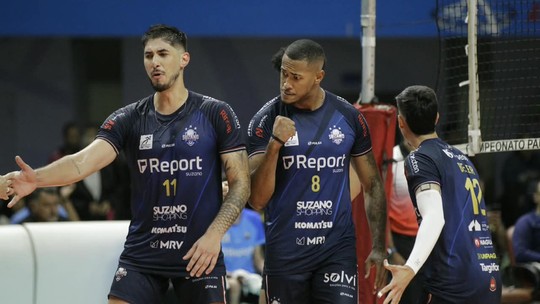 Suzano vira sobre São José e larga na frente na semi do Paulista