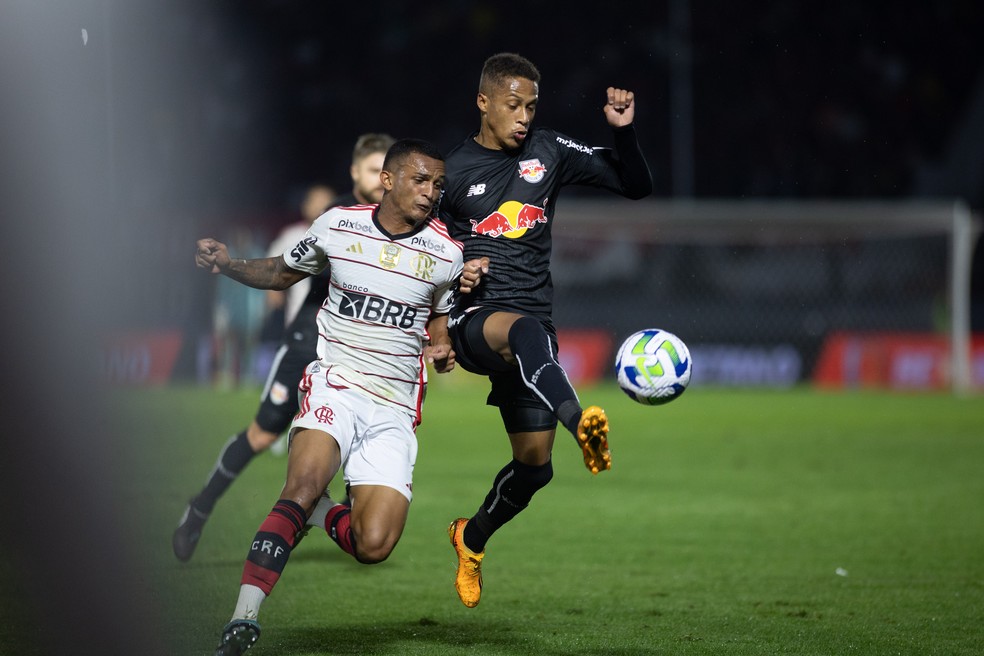 Bragantino 4 x 0 Flamengo  Campeonato Brasileiro: melhores momentos