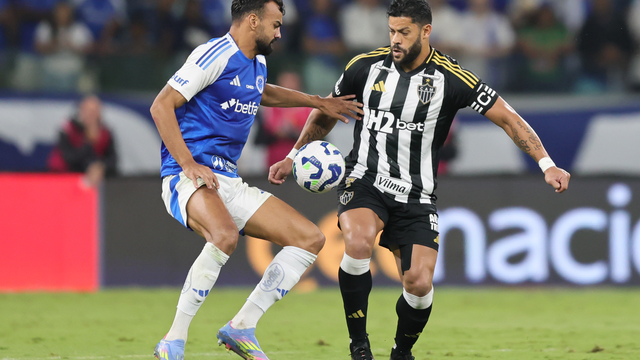Cruzeiro x Atlético-MG; Fabrício Bruno; Hulk