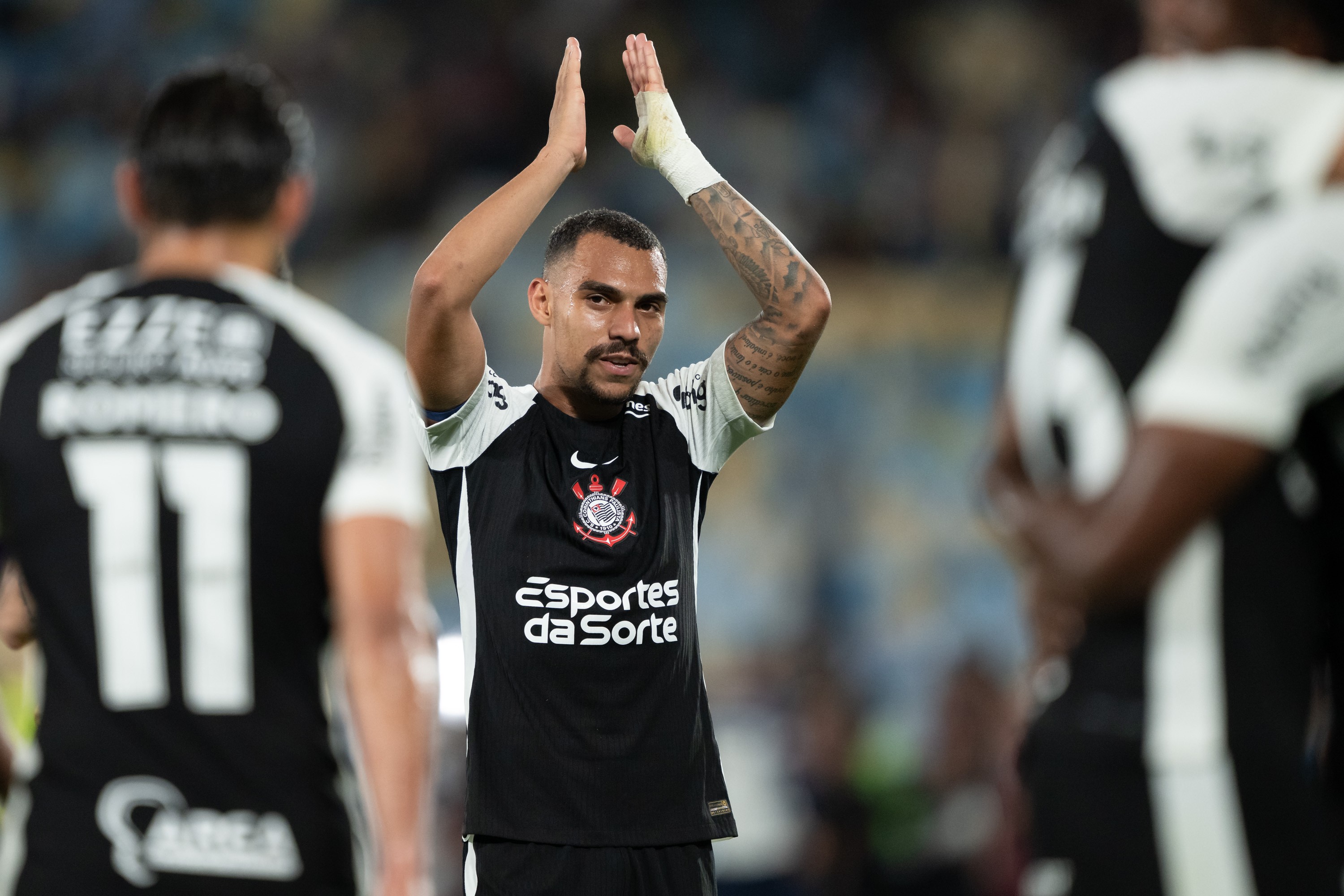 Matheuzinho lidera minutos em campo pelo Corinthians na temporada de 2025
