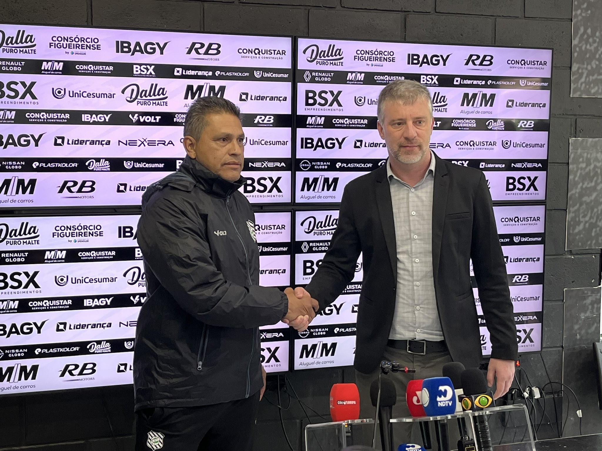 Brigando contra o rebaixamento, novo técnico do Figueirense crava: 