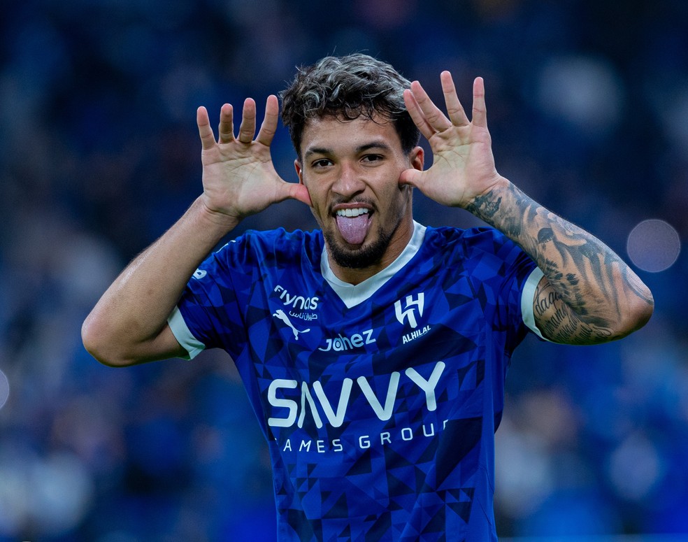 Marcos Leonardo comemora o gol marcado pelo Al-Hilal contra o Al-Ittihad — Foto: Divulgação / Al-Hilal