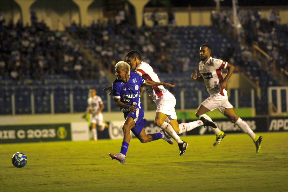 Confian&ccedil;a e N&aacute;utico est&atilde;o com distribui&ccedil;&atilde;o de cotas diferentes na S&eacute;rie C &mdash; Foto: Neto Ferreira/ADC