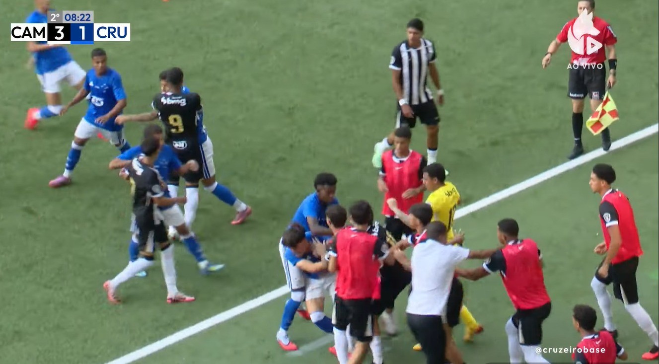 Briga generalizada marca final sub-20 e expulsa cinco atletas na rivalidade Atlético-Cruzeiro