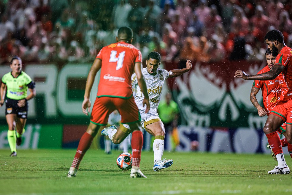 Matheus Davó teve passagem discreta pela Raposa — Foto: Pedro Zacchi/Agência Mirassol