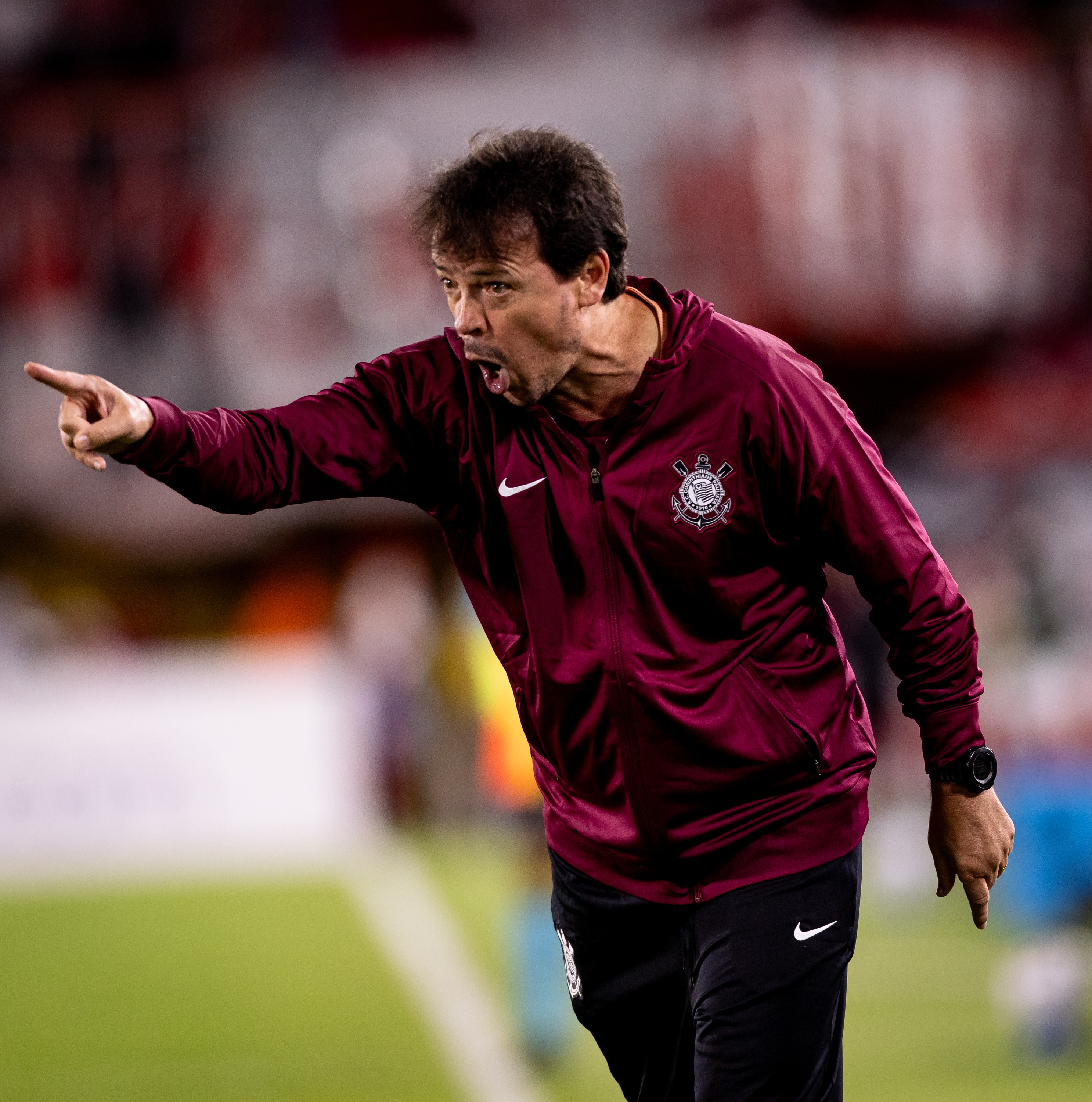 Por que Fernando Diniz trata Corinthians x Atlético-MG como "final de Copa" em Itaquera