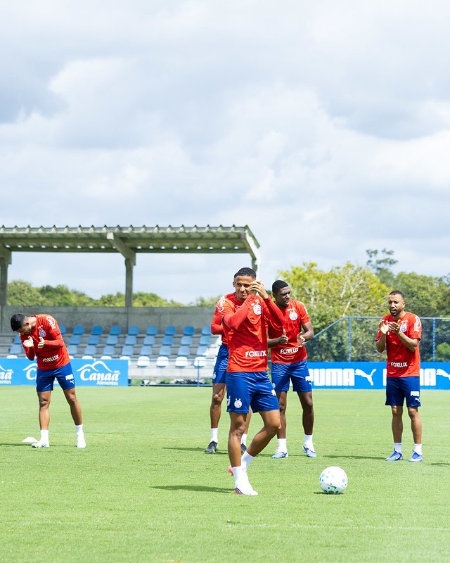 Escalação do Bahia contra o Internacional: veja time provável, dúvidas e desfalques após treino