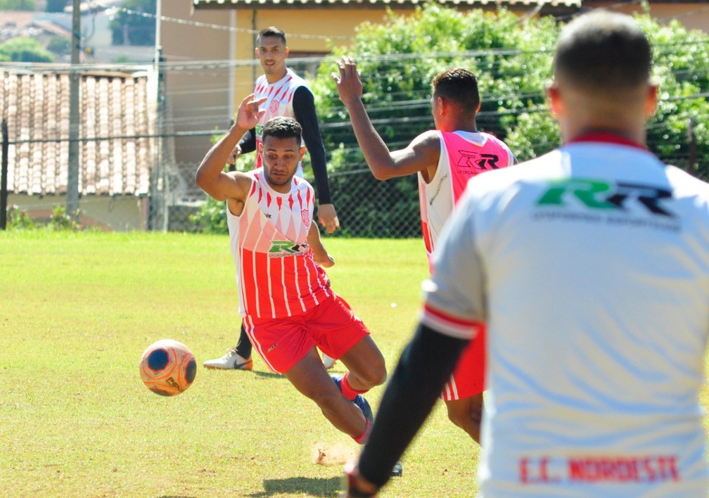 Noroeste apresenta time feminino que disputará Campeonato Paulista sub-17, noroeste