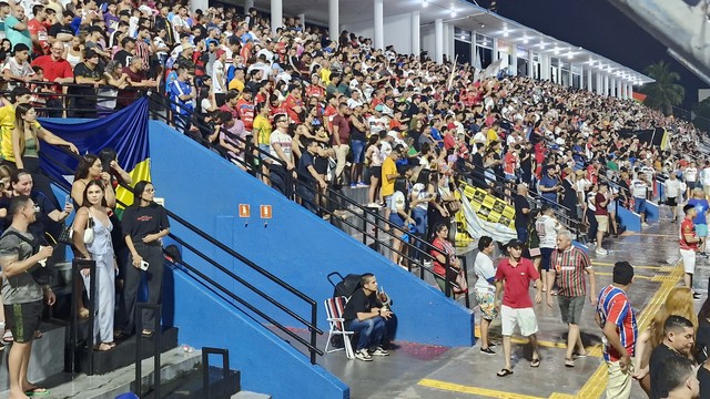 Torcida do Porto Velho lota as arquibancadas do Aluizão (Foto: Josiel Silva/Replay_midiaesportiva)