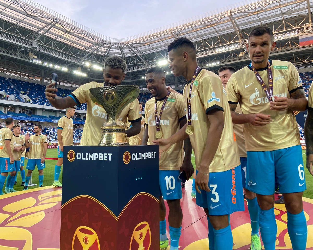Zenit vence e sobe à liderança provisória do campeonato russo
