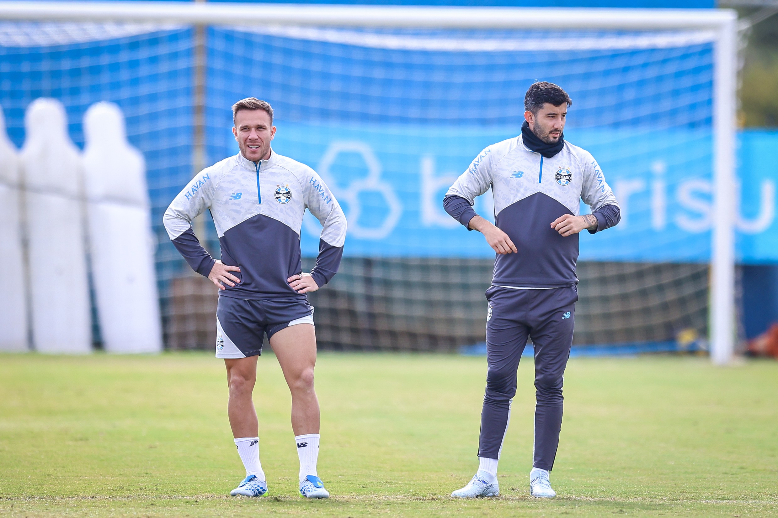 Arthur reforça o Grêmio contra o Santos, mas meia ainda é dúvida | Ge