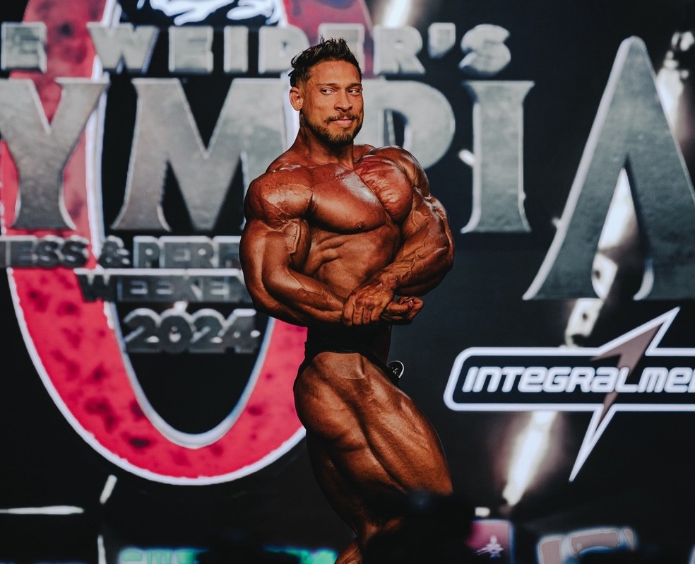 Fisiculturista brasileiro Ramon Dino em apresentação nas prévias da categoria Classic Physique do Mr. Olympia 2024 — Foto: Reprodução/X